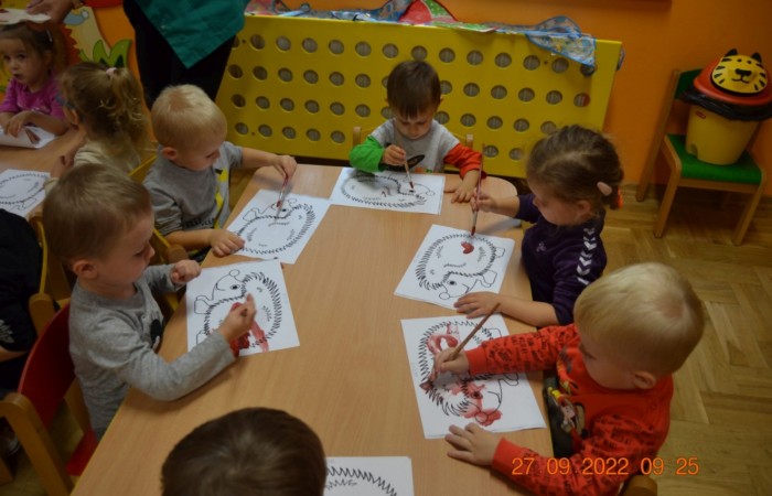 Misie poznają jeżyka