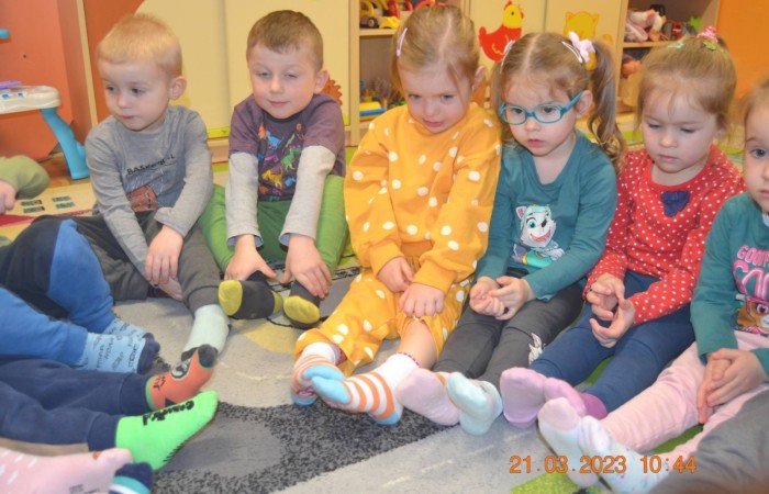 Dzień kolorowej skarpetki u Misiów