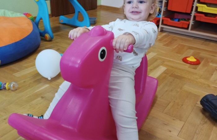 Zabawy dowolne na krasnalach